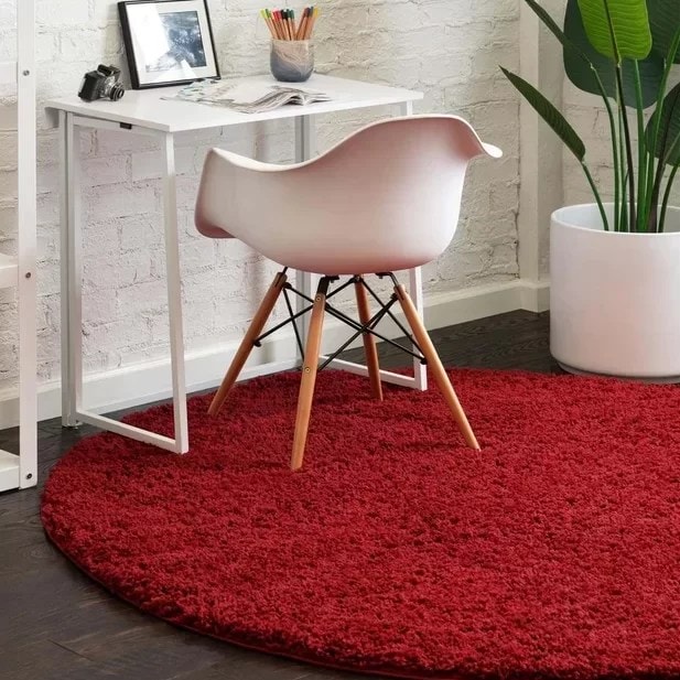 Cherry Red Round Shag Rug